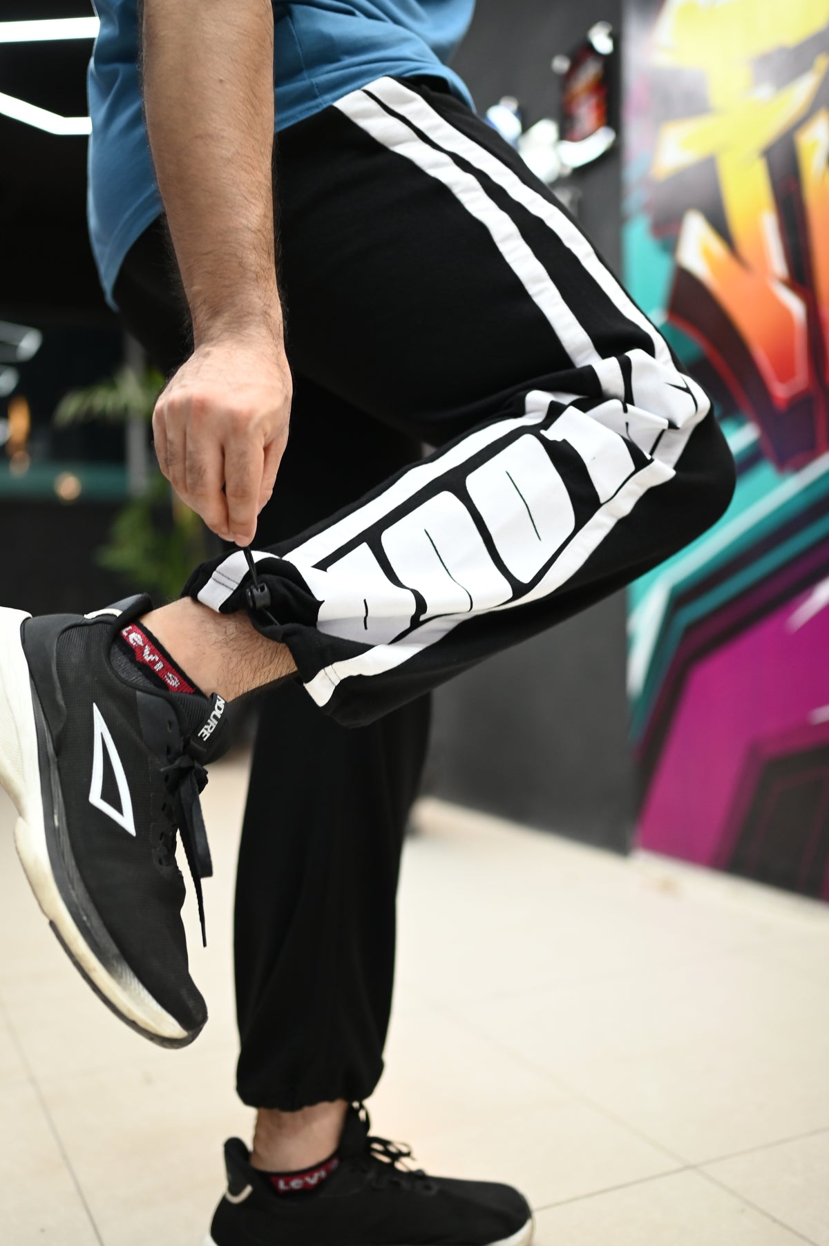 "Valour" Graphic Street Joggers – Black